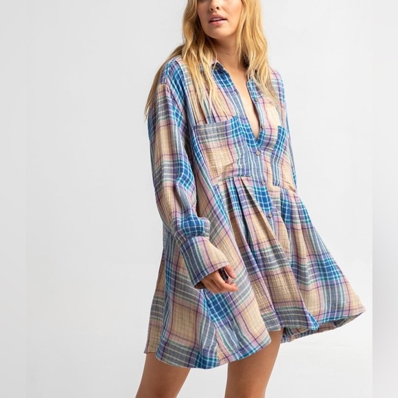 Free People Tops - FREE PEOPLE Voyage Shirt Dress Size XS